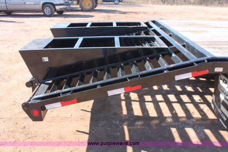 image for item H5963 2014 PJ F0302 gooseneck trailer