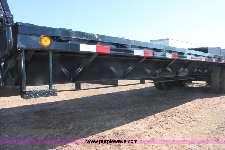 image for item H5963 2014 PJ F0302 gooseneck trailer