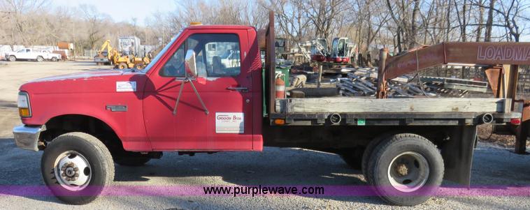 image for item I2432 1993 Ford F350 XL flatbed truck