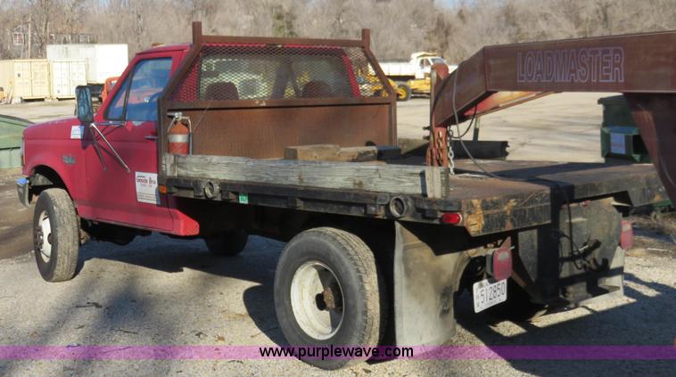 image for item I2432 1993 Ford F350 XL flatbed truck