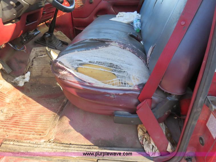 image for item I2432 1993 Ford F350 XL flatbed truck