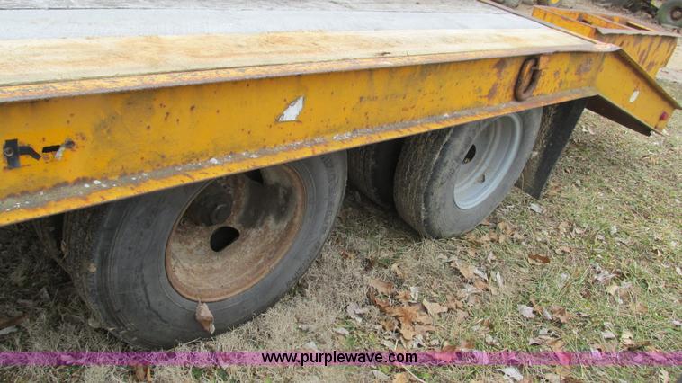 image for item I3100 1984 Belshe T-8 trailer