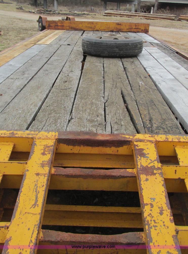 image for item I3100 1984 Belshe T-8 trailer