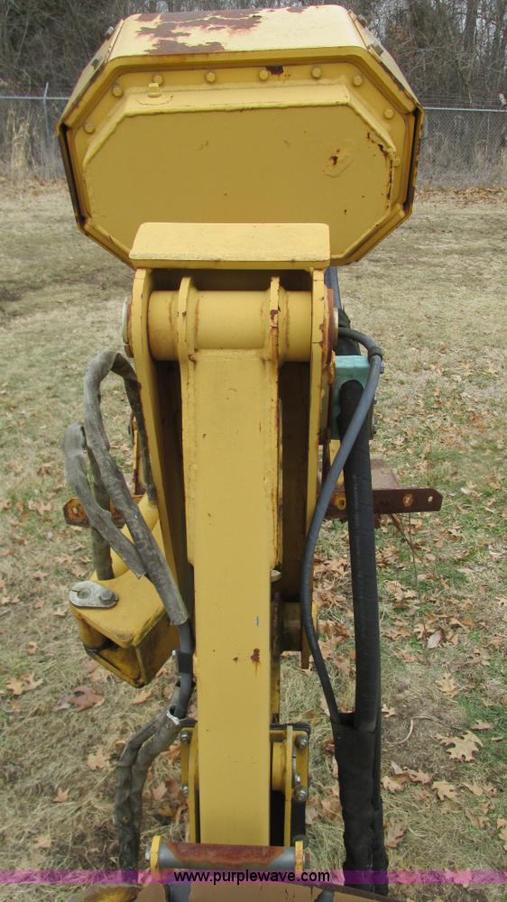 image for item I3103 Vermeer RT850 cable plow