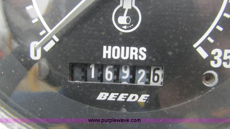 image for item I3103 Vermeer RT850 cable plow