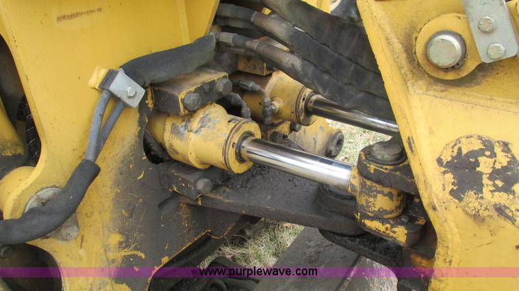 image for item I3103 Vermeer RT850 cable plow