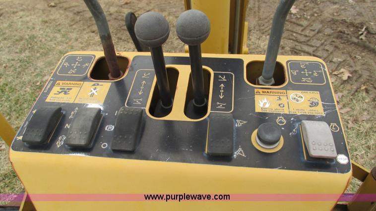 image for item I3103 Vermeer RT850 cable plow