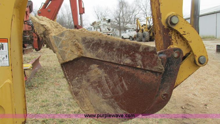 image for item I3103 Vermeer RT850 cable plow