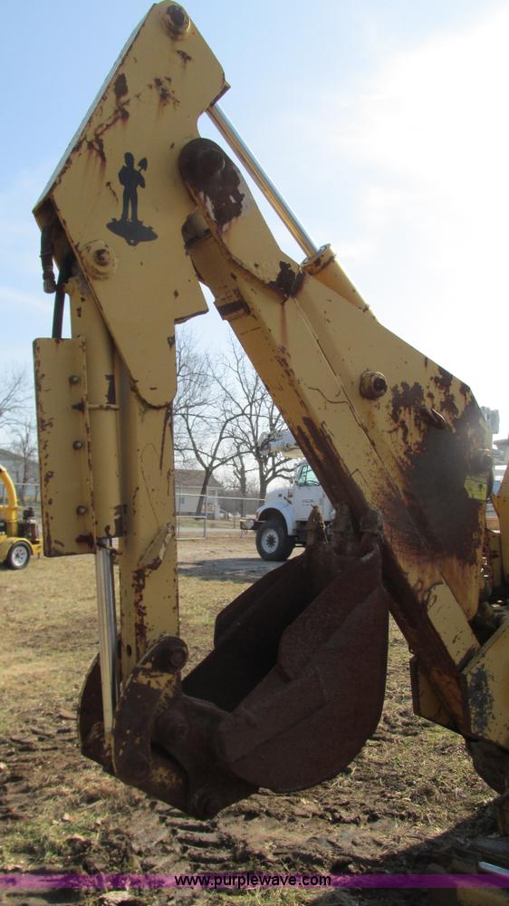 image for item I3104 Vermeer M-475A articulated rock saw