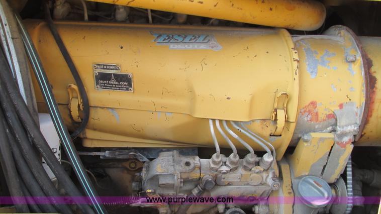 image for item I3104 Vermeer M-475A articulated rock saw