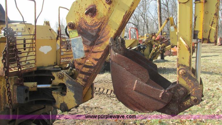 image for item I3104 Vermeer M-475A articulated rock saw