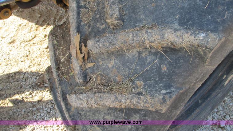 image for item I3106 Vermeer V8550 vibratory cable plow