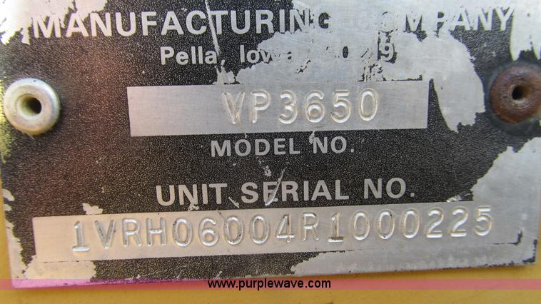 image for item I3106 Vermeer V8550 vibratory cable plow