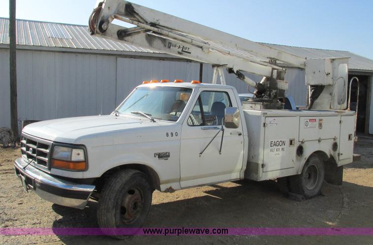 image for item I3108 1996 Ford F350 XL bucket truck