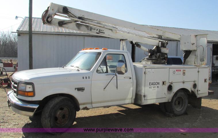 image for item I3108 1996 Ford F350 XL bucket truck