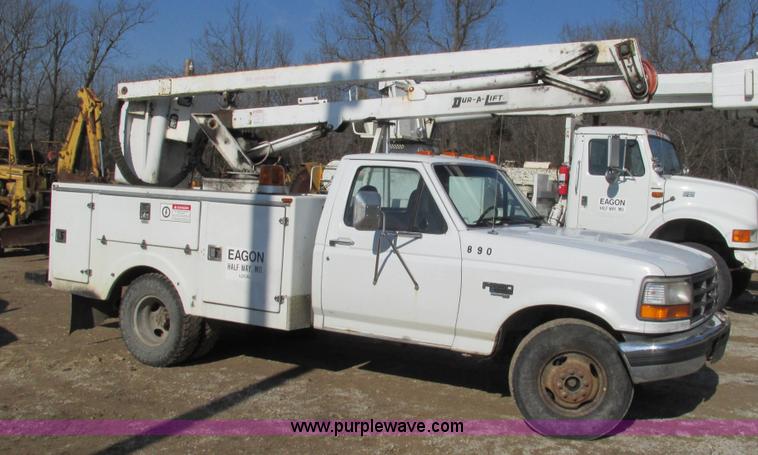 image for item I3108 1996 Ford F350 XL bucket truck