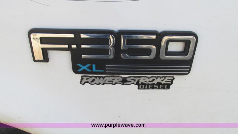 image for item I3108 1996 Ford F350 XL bucket truck