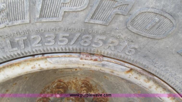 image for item I3108 1996 Ford F350 XL bucket truck