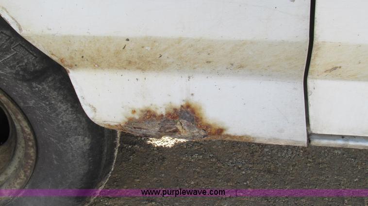 image for item I3108 1996 Ford F350 XL bucket truck