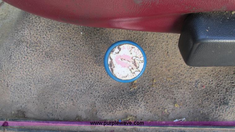 image for item I3108 1996 Ford F350 XL bucket truck