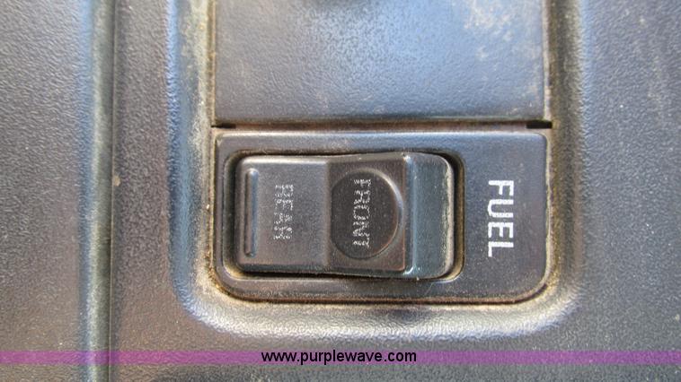 image for item I3108 1996 Ford F350 XL bucket truck