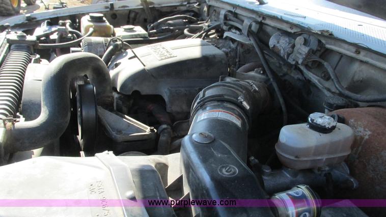 image for item I3108 1996 Ford F350 XL bucket truck