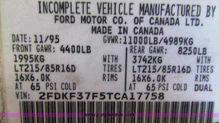 image for item I3108 1996 Ford F350 XL bucket truck