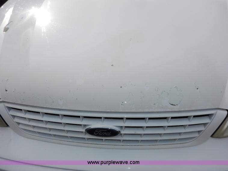 image for item I5046 2002 Ford Windstar LX van