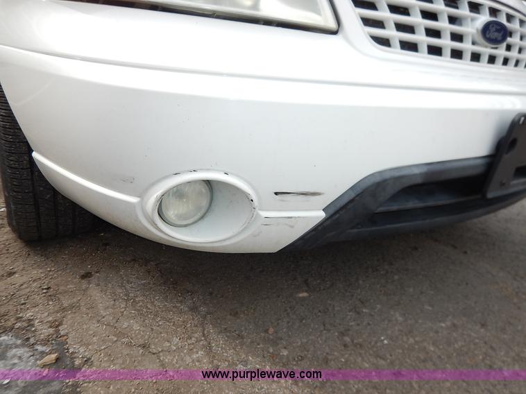 image for item I5046 2002 Ford Windstar LX van