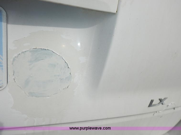 image for item I5046 2002 Ford Windstar LX van