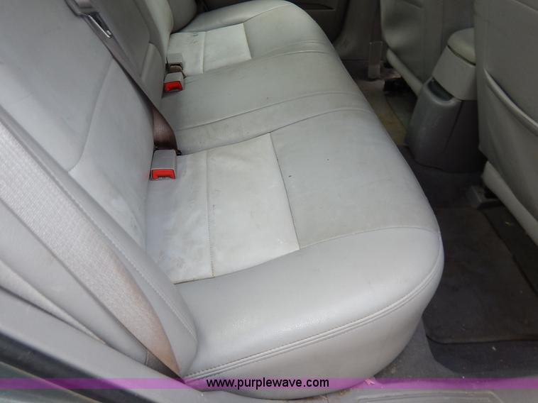 image for item I5070 2006 Ford Taurus SEL