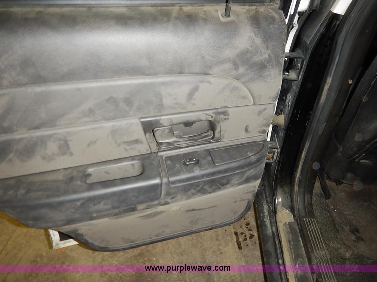 image for item I5075 2007 Ford Crown Victoria Police Interceptor