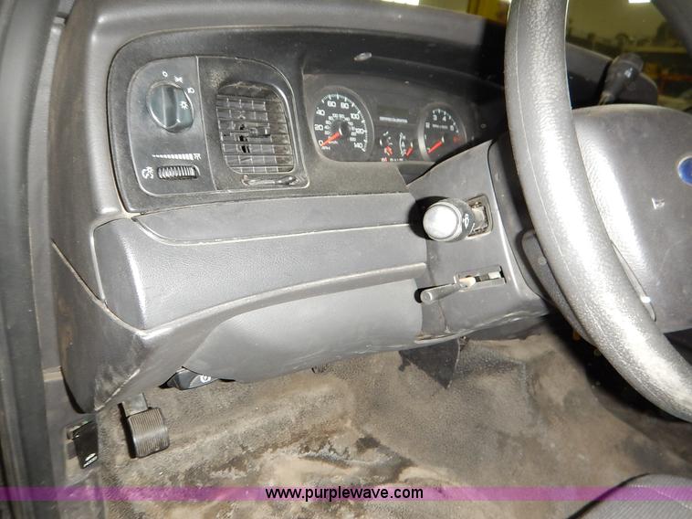 image for item I5075 2007 Ford Crown Victoria Police Interceptor