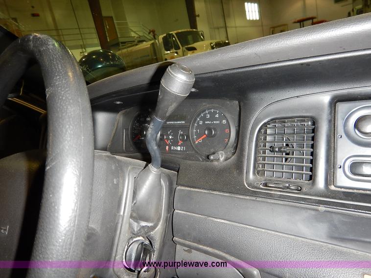 image for item I5075 2007 Ford Crown Victoria Police Interceptor