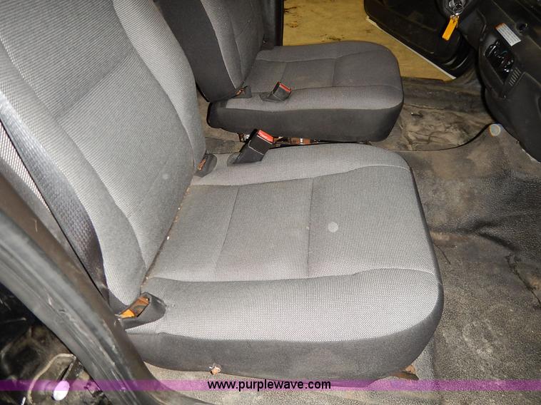 image for item I5075 2007 Ford Crown Victoria Police Interceptor