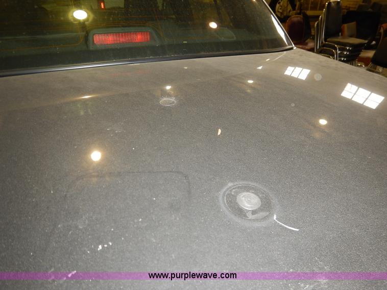 image for item I5075 2007 Ford Crown Victoria Police Interceptor