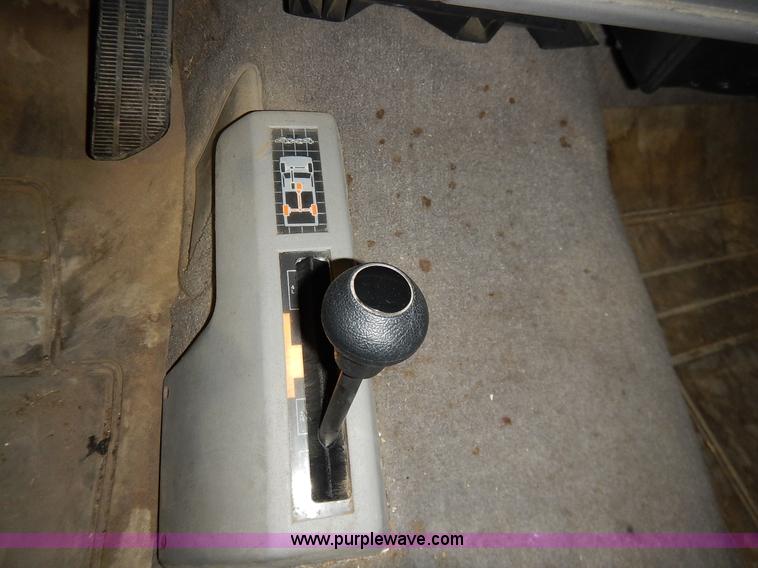 image for item I5076 1994 Chevrolet Silverado 1500 Z71 Ext. Cab pickup truck