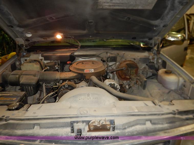 image for item I5076 1994 Chevrolet Silverado 1500 Z71 Ext. Cab pickup truck