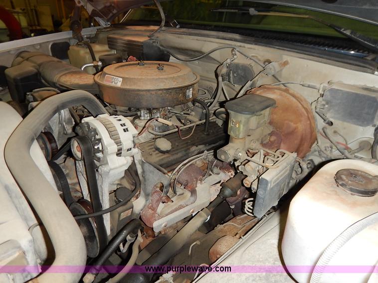 image for item I5076 1994 Chevrolet Silverado 1500 Z71 Ext. Cab pickup truck