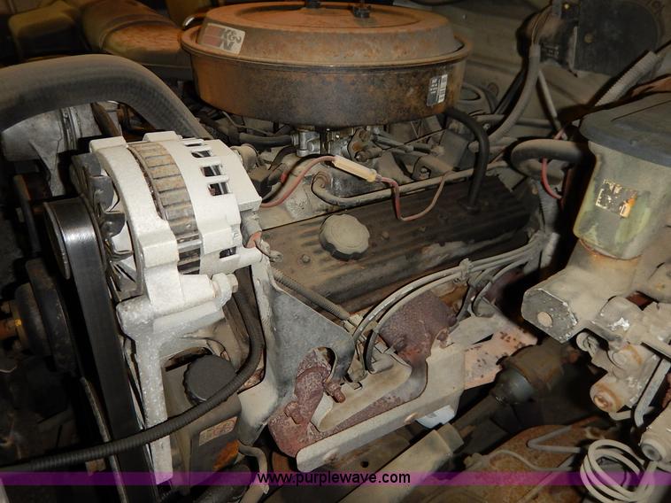 image for item I5076 1994 Chevrolet Silverado 1500 Z71 Ext. Cab pickup truck