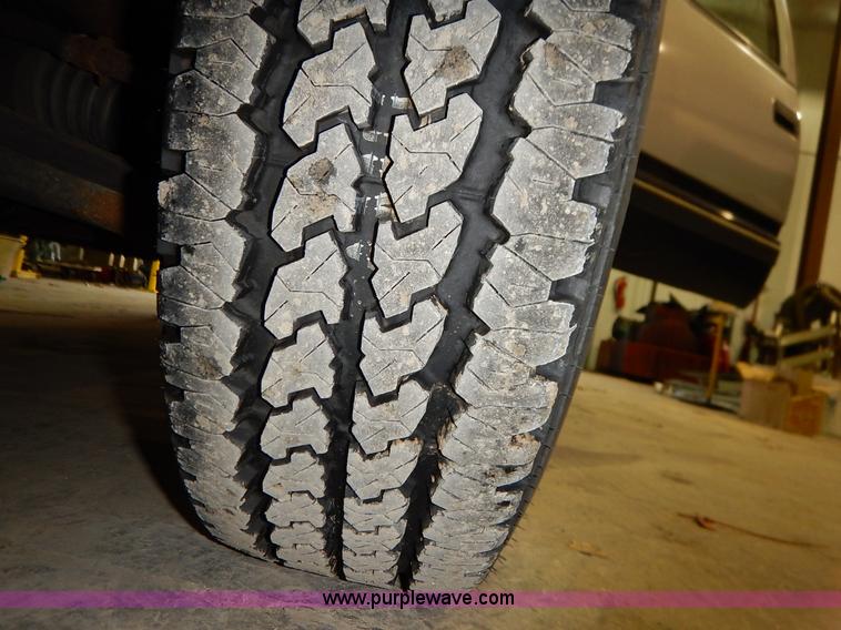 image for item I5076 1994 Chevrolet Silverado 1500 Z71 Ext. Cab pickup truck