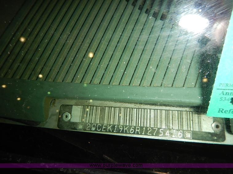 image for item I5076 1994 Chevrolet Silverado 1500 Z71 Ext. Cab pickup truck