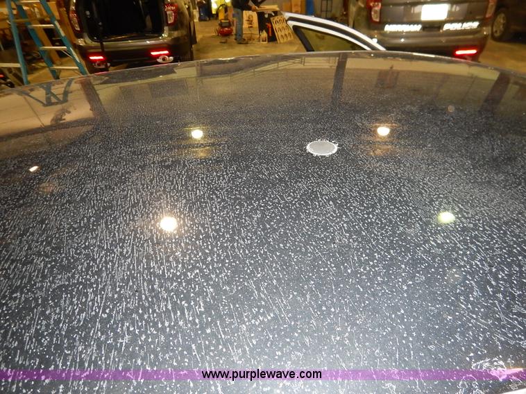 image for item I5077 2005 Ford Crown Victoria Police Interceptor