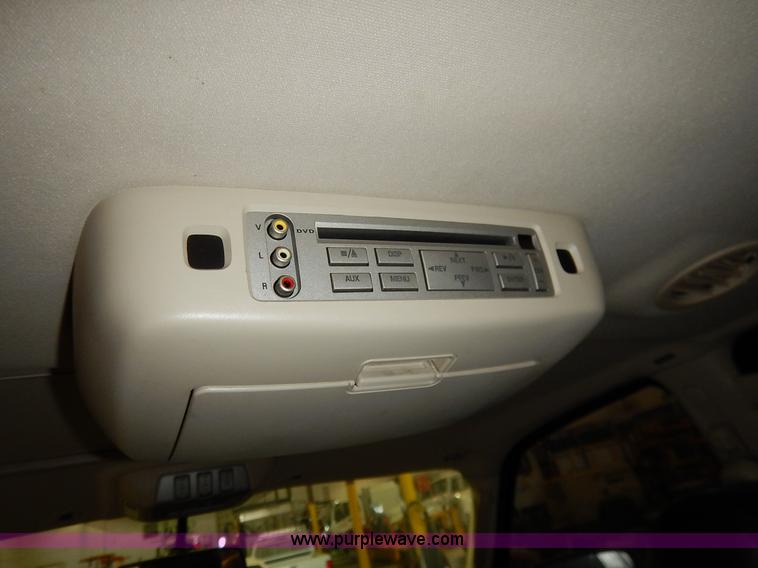 image for item I5078 2003 Lincoln Navigator SUV