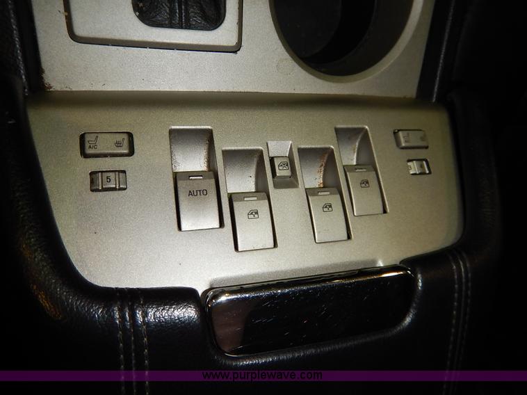 image for item I5078 2003 Lincoln Navigator SUV