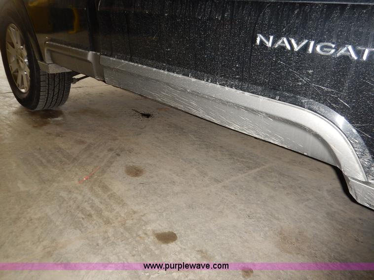 image for item I5078 2003 Lincoln Navigator SUV