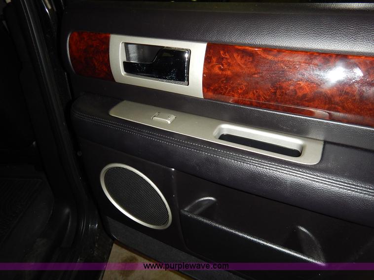 image for item I5078 2003 Lincoln Navigator SUV