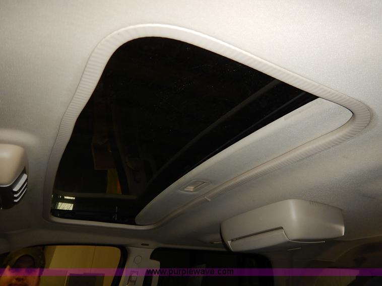 image for item I5078 2003 Lincoln Navigator SUV