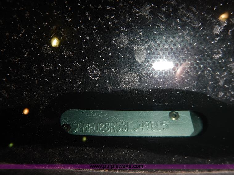 image for item I5078 2003 Lincoln Navigator SUV