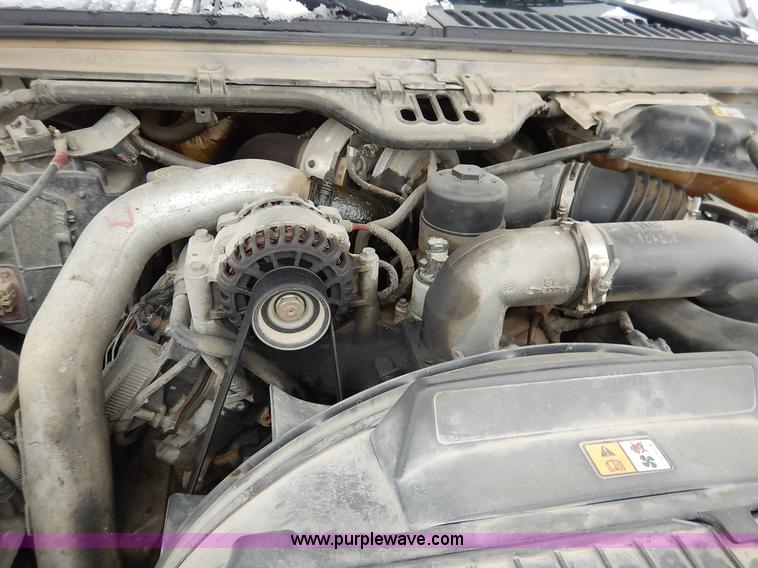 image for item I5096 2005 Ford F350 Super Duty XL flatbed pickup truck